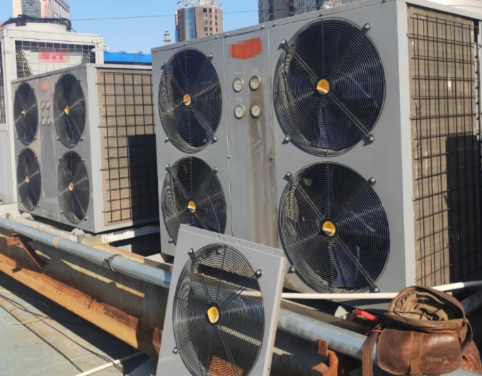 雨花区空气能热水器使用时都有哪些小技巧-长沙空气能热水器维修